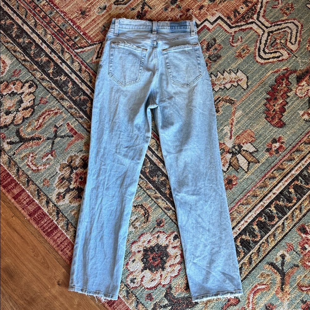 Abercrombie & Fitch Curve Love Ultra High Rise Ankle Straight Jeans - Picture 12 of 12